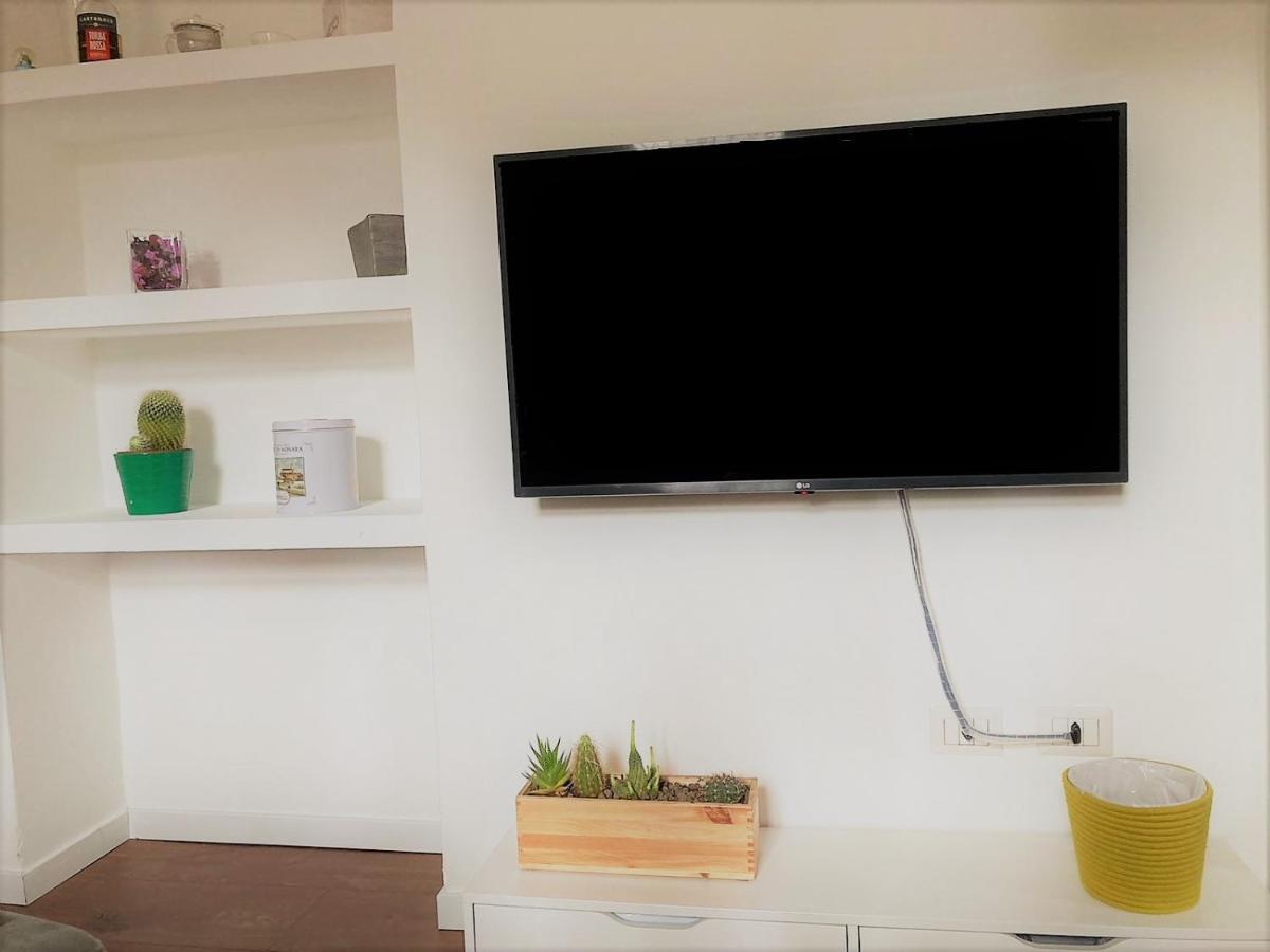 White flat Puglie Apartment Milano Exterior foto