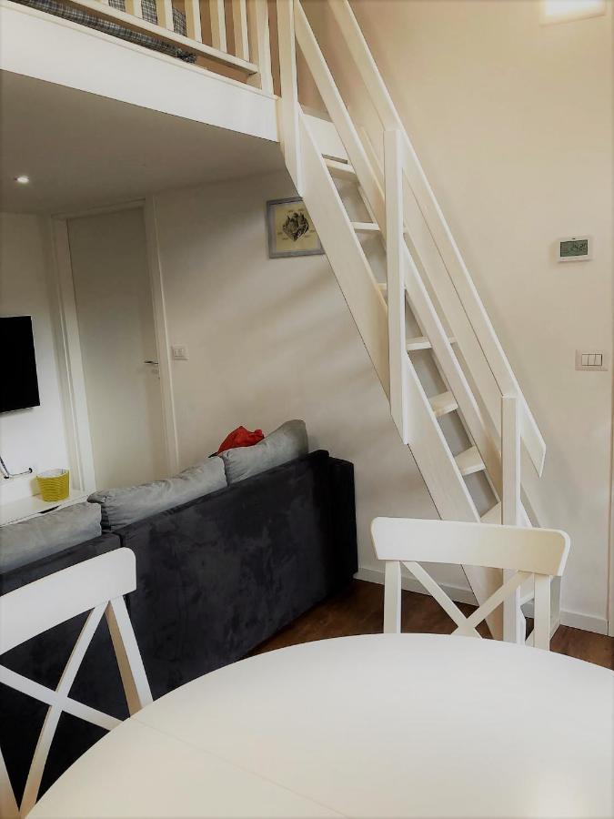 White flat Puglie Apartment Milano Exterior foto