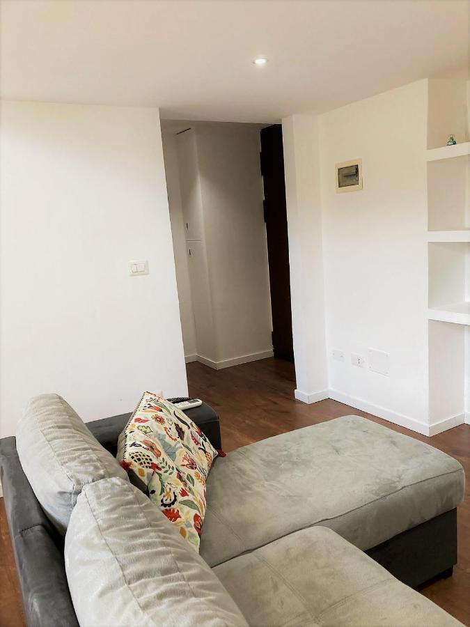 White flat Puglie Apartment Milano Exterior foto